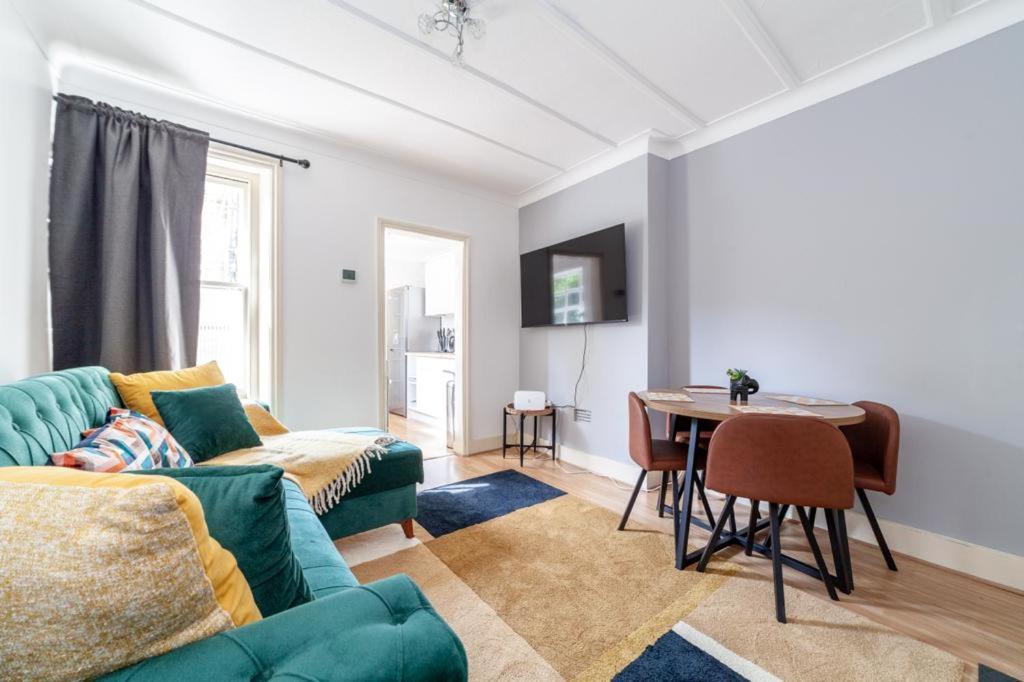 One Bedroom Flat In The Heart Of Brixton ロンドン エクステリア 写真